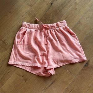 Peach M old navy lounge shorts